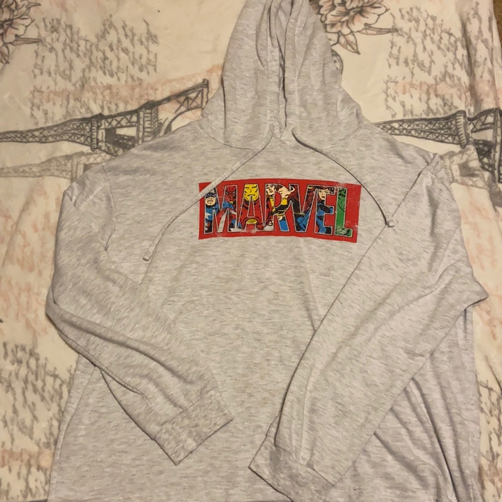 Marvel gray thin, soft sweatshirt